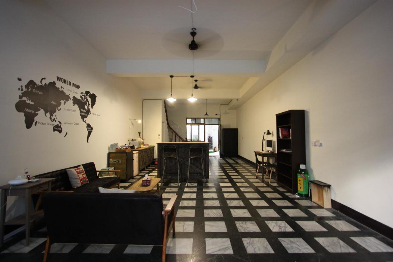Oc Hostel Tainan Exterior foto