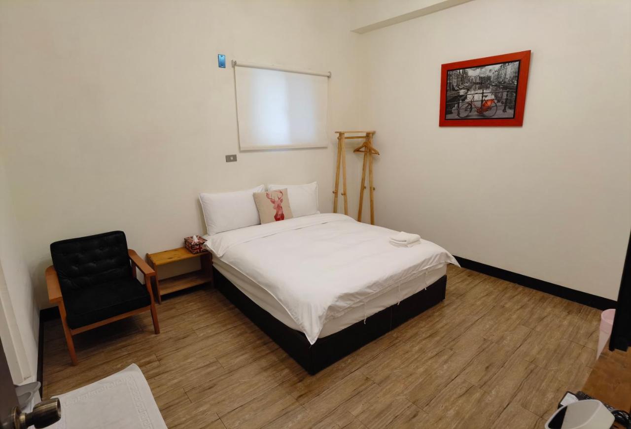 Oc Hostel Tainan Exterior foto